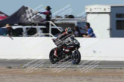 media/Oct-05-2025-CVMA (Sun) [[beeef4f201]]/Race 2-Supersport Middleweight/